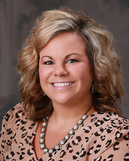 Portrait photo of Ann Ray Business Deposit Specialist