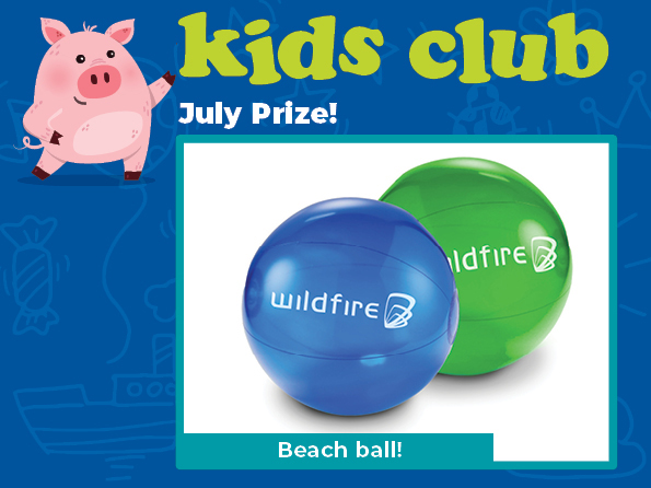 Kids Club pig mascot with the July prize